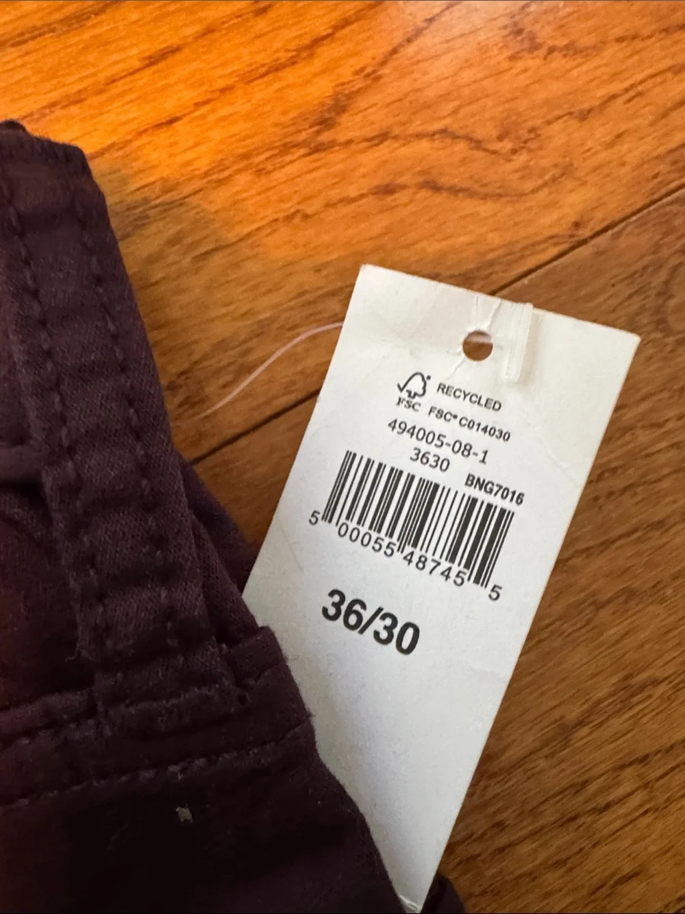 Banana republic travel Jean burgundy new w/tags
